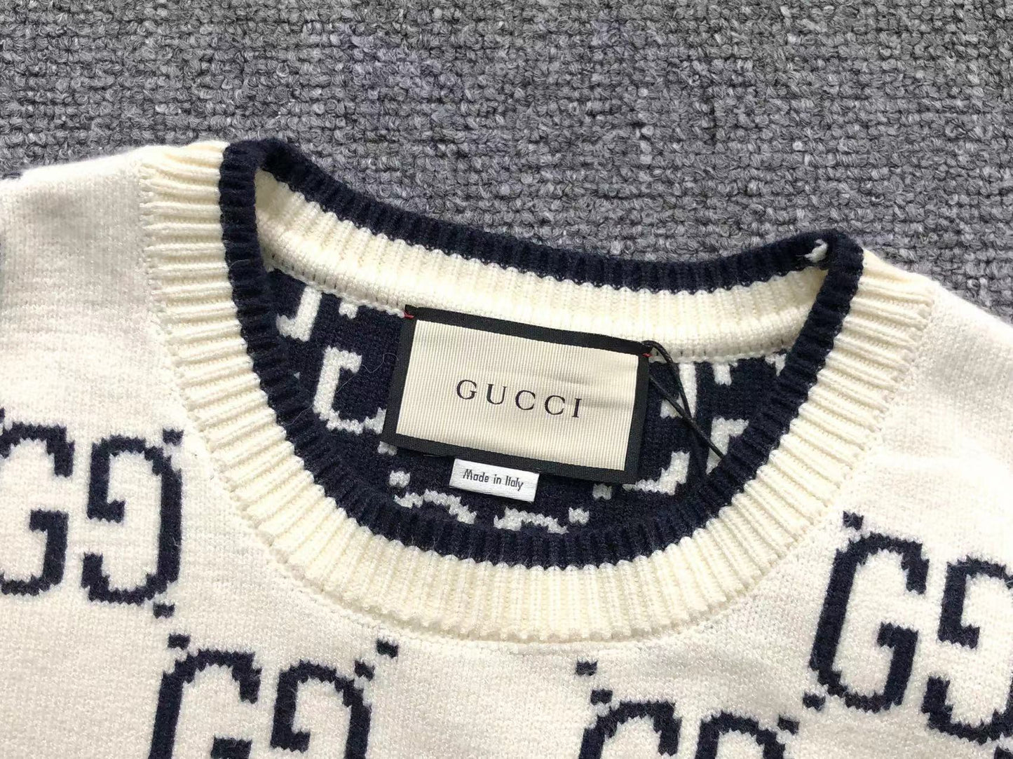 GUCCI WHITE SWEATER